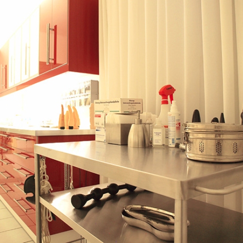 Fetisch-Klinik - Foto 5 von 18