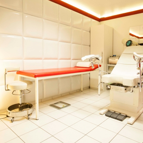 Fetisch-Klinik - Foto 9 von 18