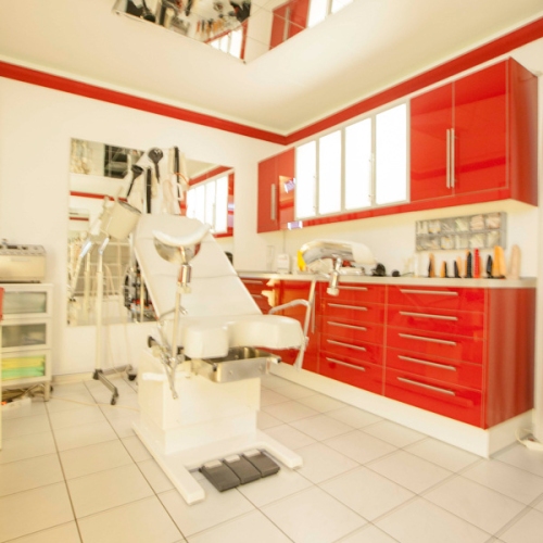 Fetisch-Klinik - Foto 13 von 18